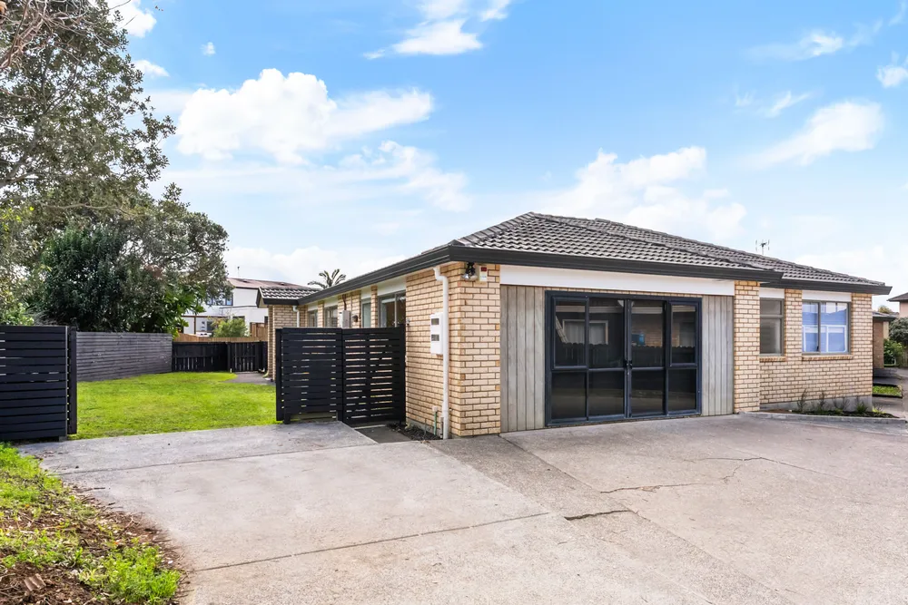 Photos of 1A Charlenne Close