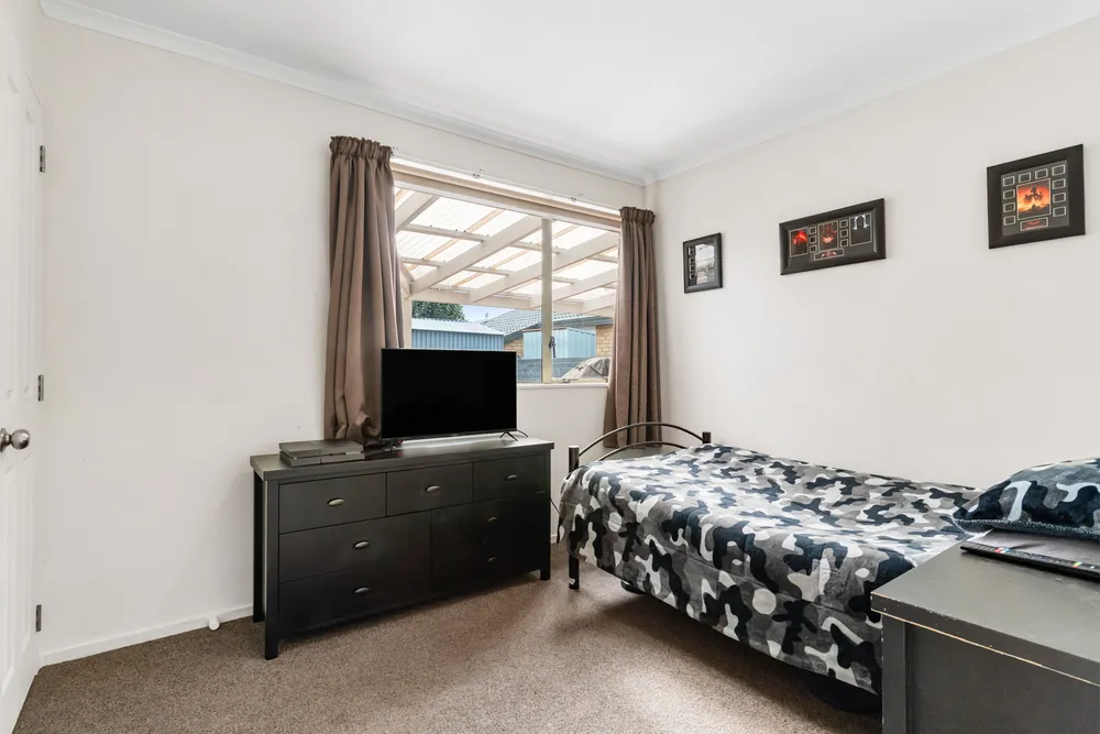 Photos of 1A Charlenne Close