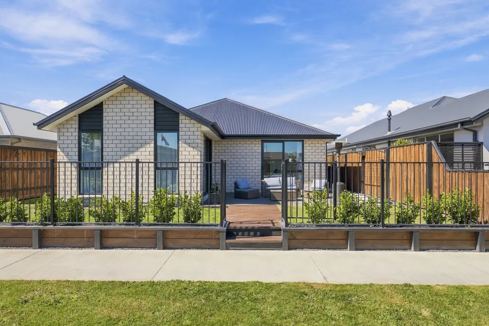Photos of 8 Edlin Lane