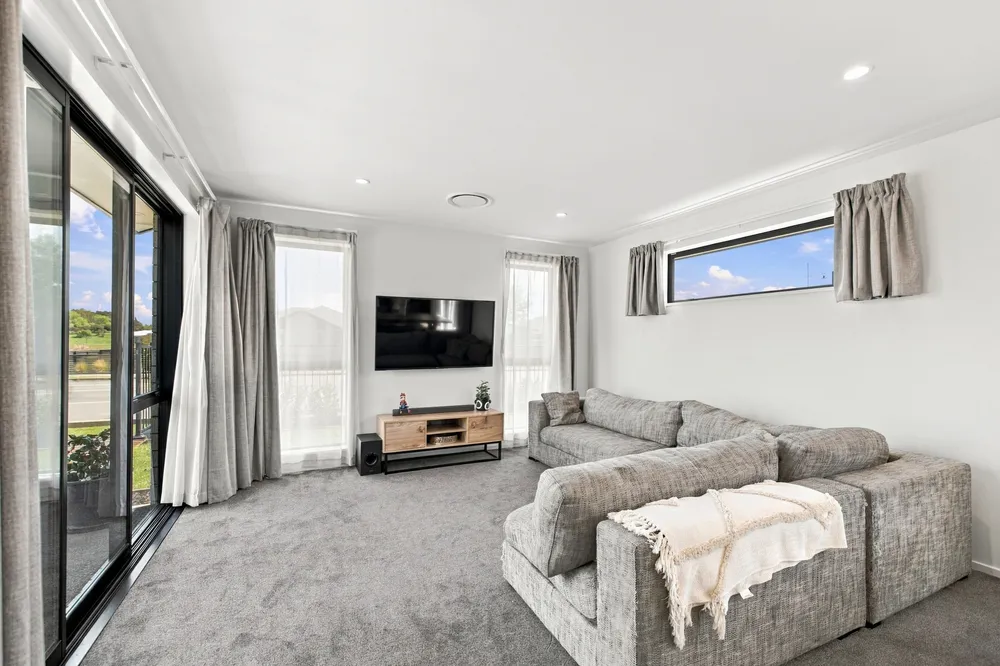 Photos of 8 Edlin Lane