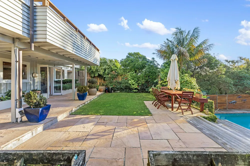 Photos of 45 Sayegh Street