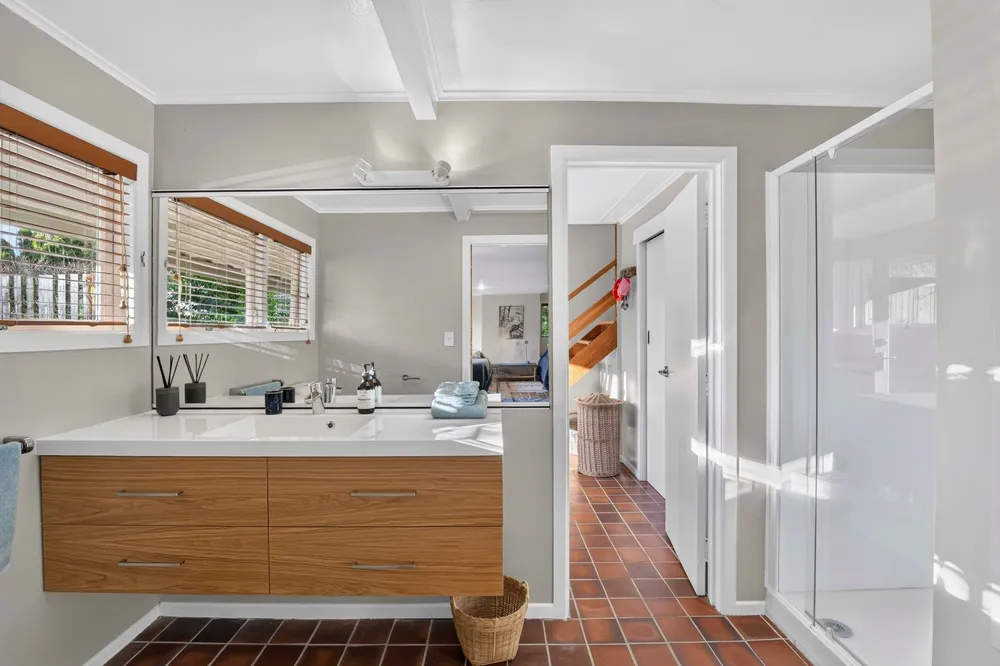 Photos of 45 Sayegh Street