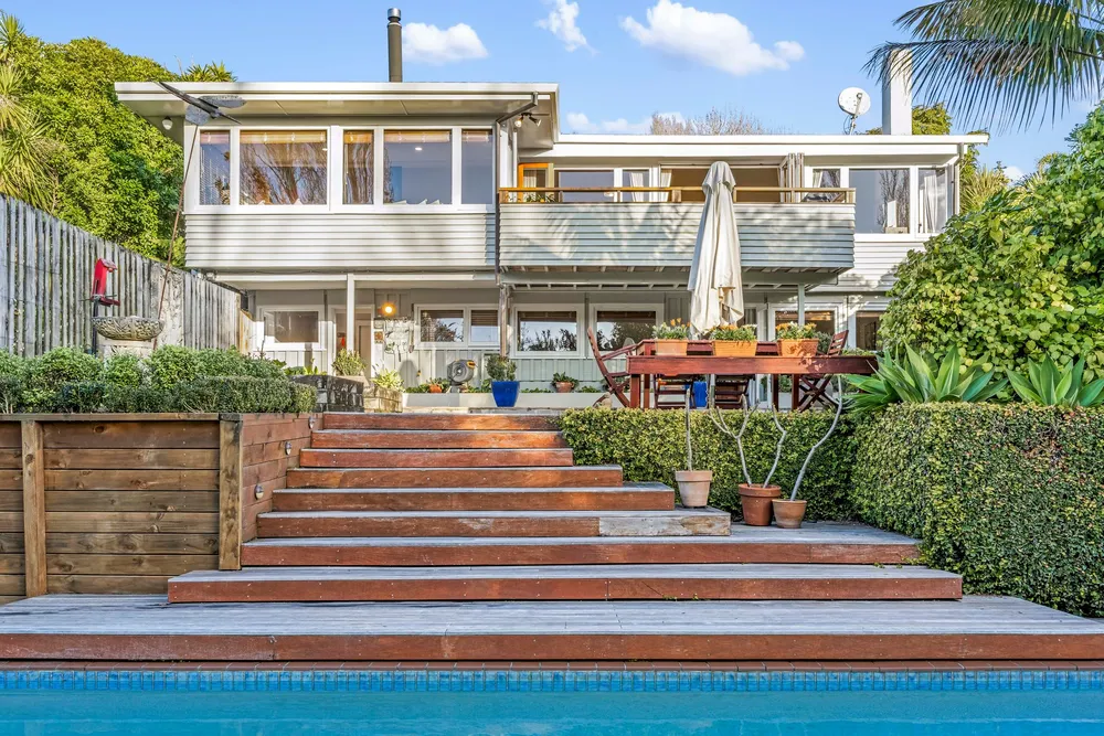 Photos of 45 Sayegh Street