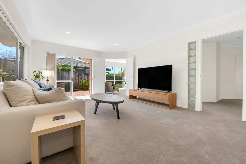 Photos of 2/248 Botany Road