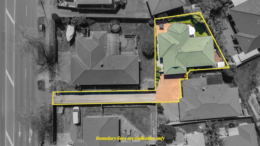 Photos of 2/248 Botany Road