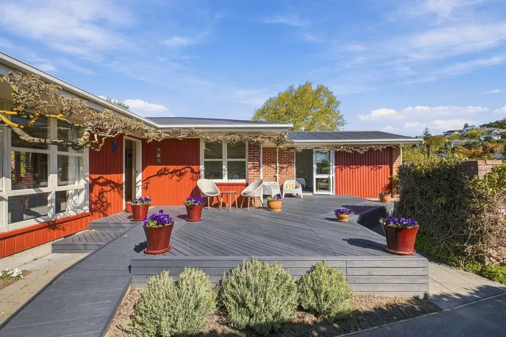 Photos of 16 Remuera Avenue