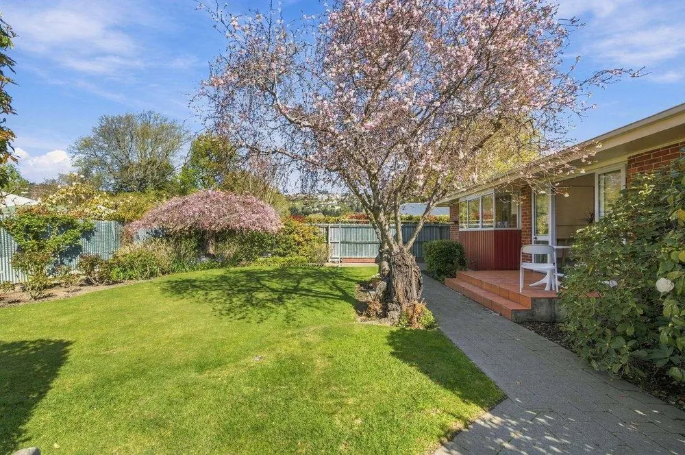 Photos of 16 Remuera Avenue