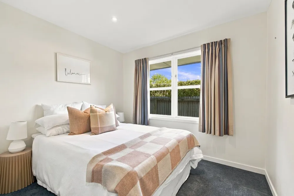 Photos of 16 Remuera Avenue