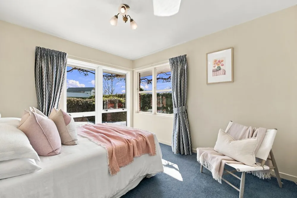 Photos of 16 Remuera Avenue