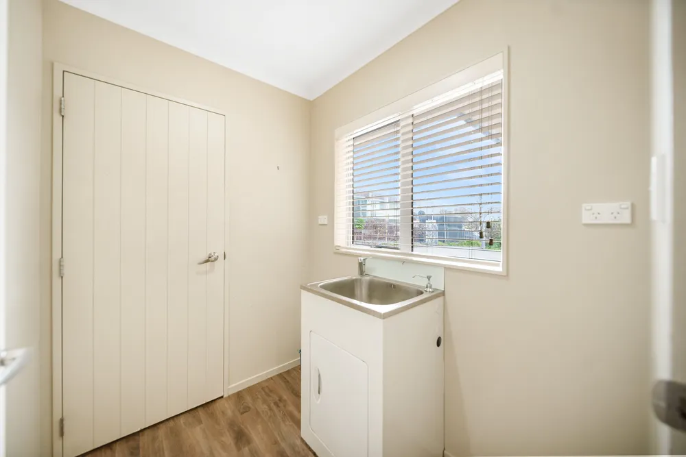 Photos of 34 Paterson Avenue West