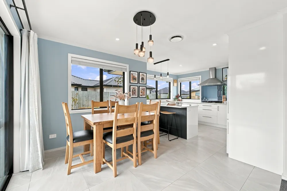 Photos of 10 Dahlia Drive