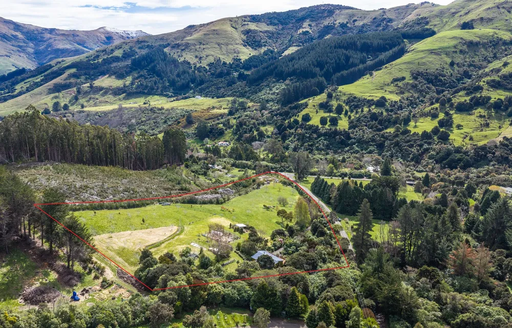 Photos of 24 Reynolds Valley Road