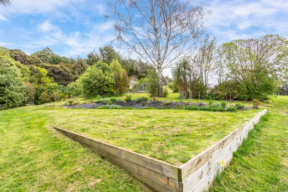 Photos of 24 Reynolds Valley Road