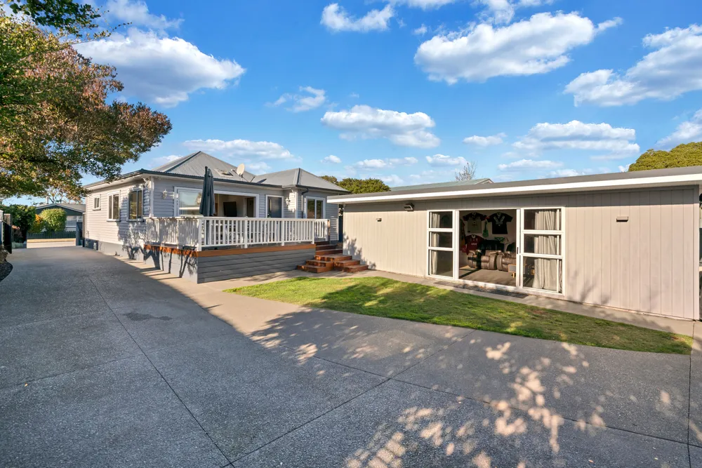 Photos of 159 Burwood Road