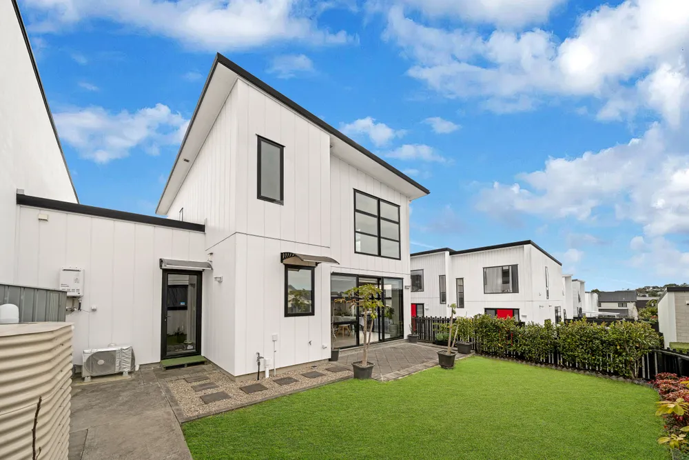 Photos of 22 Tihema Lane