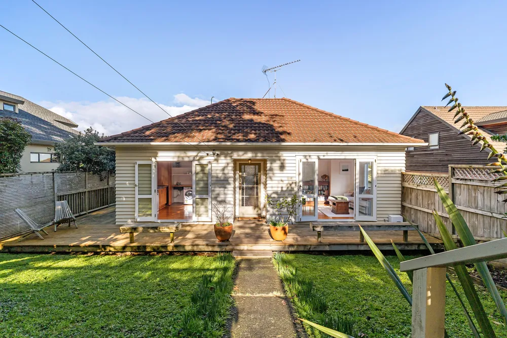 Photos of 51 Raurenga Avenue