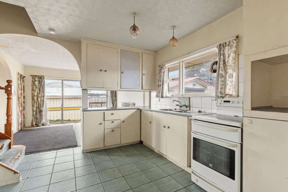 Photos of 15 Rowan Avenue