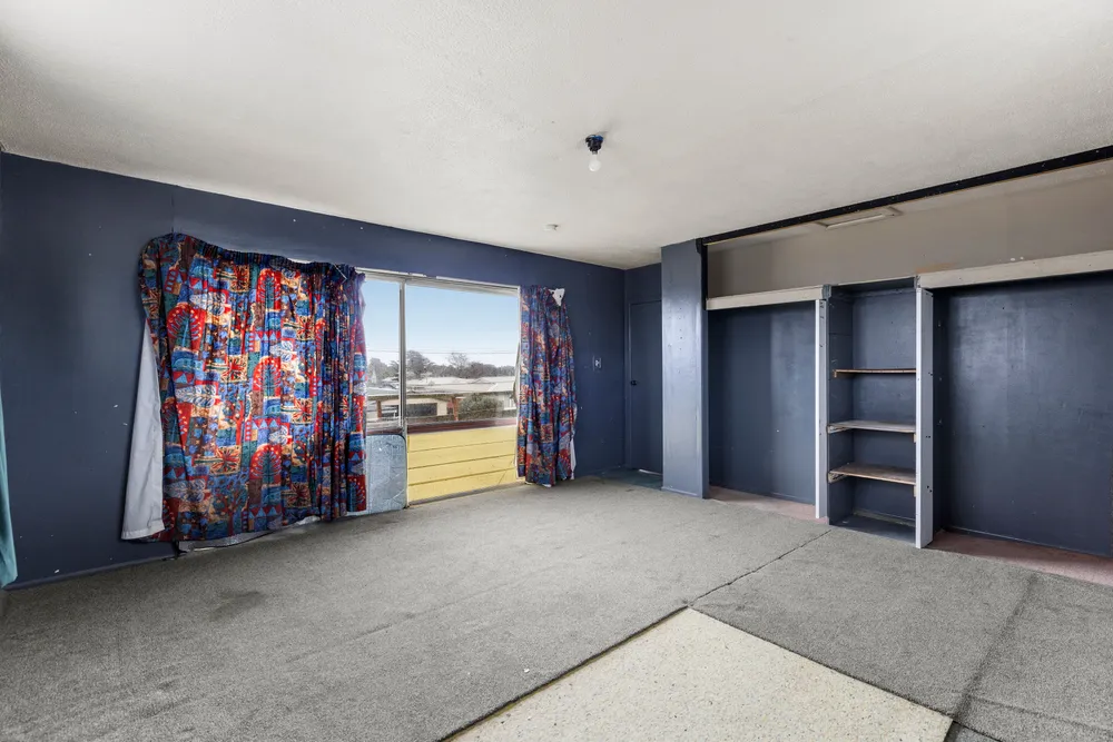 Photos of 15 Rowan Avenue