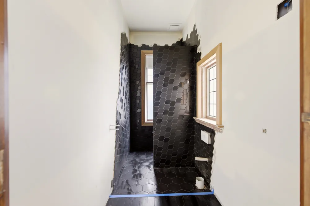 Photos of 70 Heaton Street