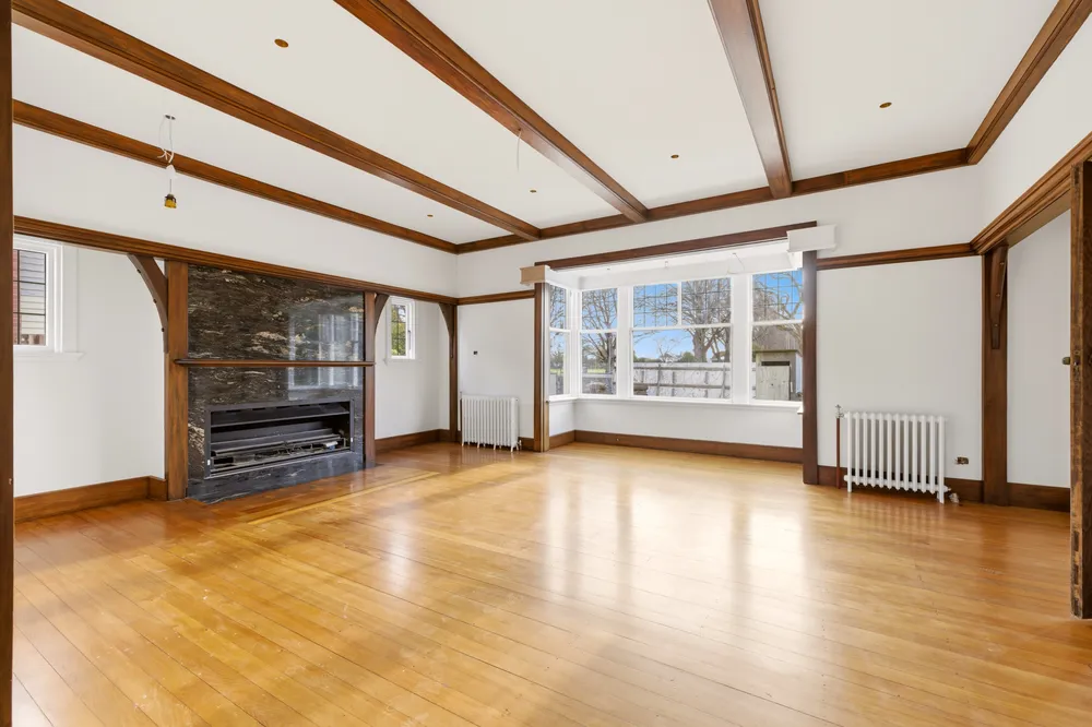 Photos of 70 Heaton Street
