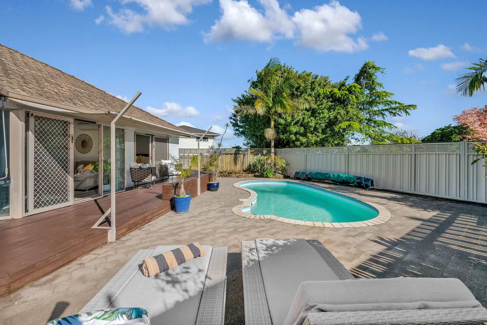 Photos of 37 Orangewood Drive
