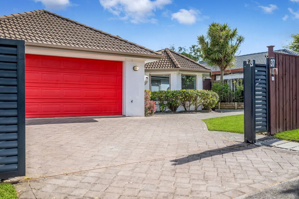 Photos of 37 Orangewood Drive
