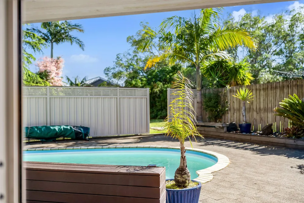 Photos of 37 Orangewood Drive