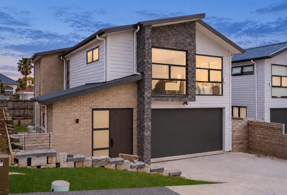 Photos of 11B Matterhorn Crescent
