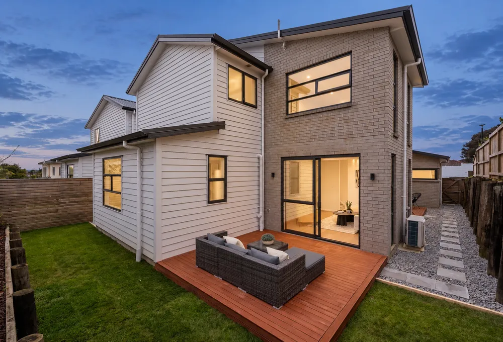 Photos of 11B Matterhorn Crescent