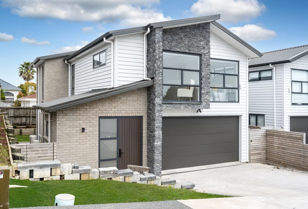 Photos of 11B Matterhorn Crescent
