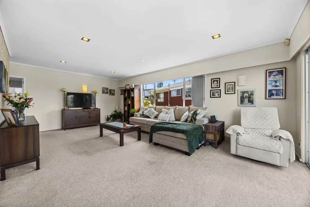 Photos of 42 Shetland Street