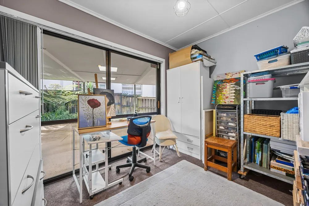 Photos of 42 Shetland Street
