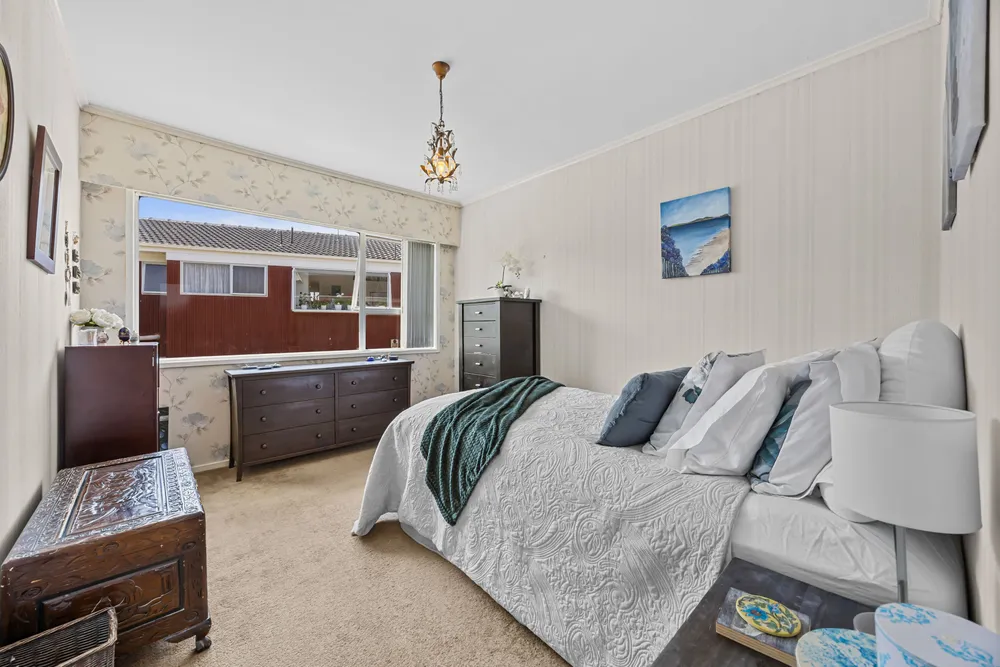 Photos of 42 Shetland Street