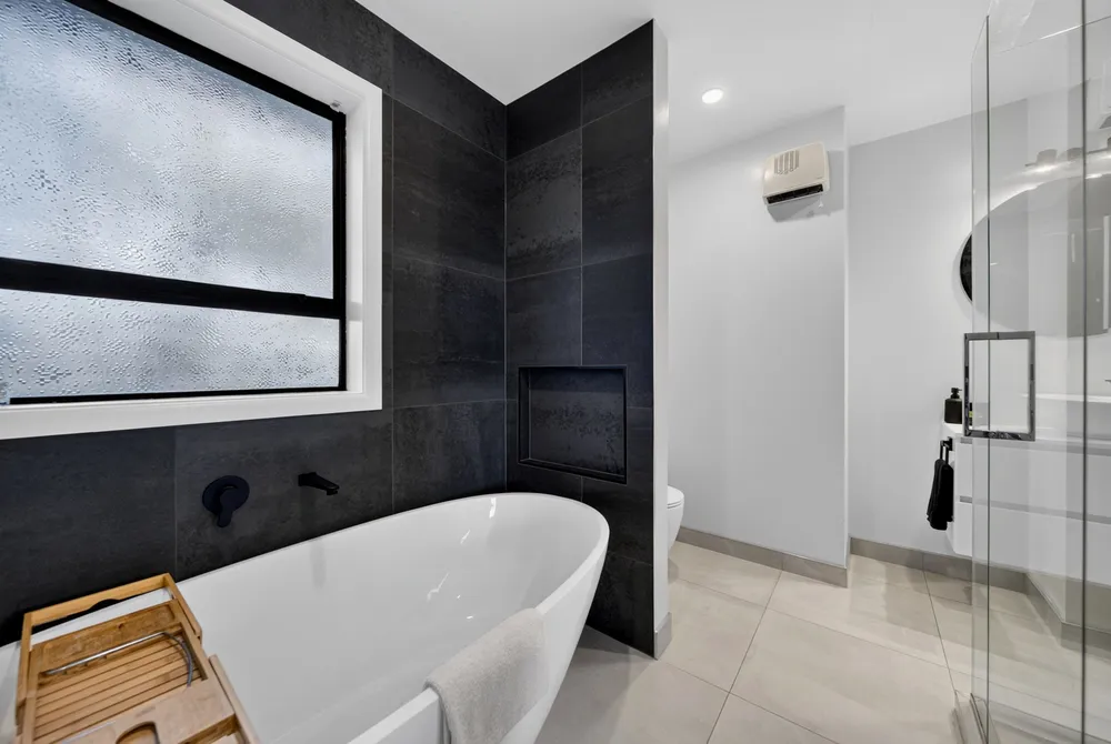 Photos of 25 Olivine Street