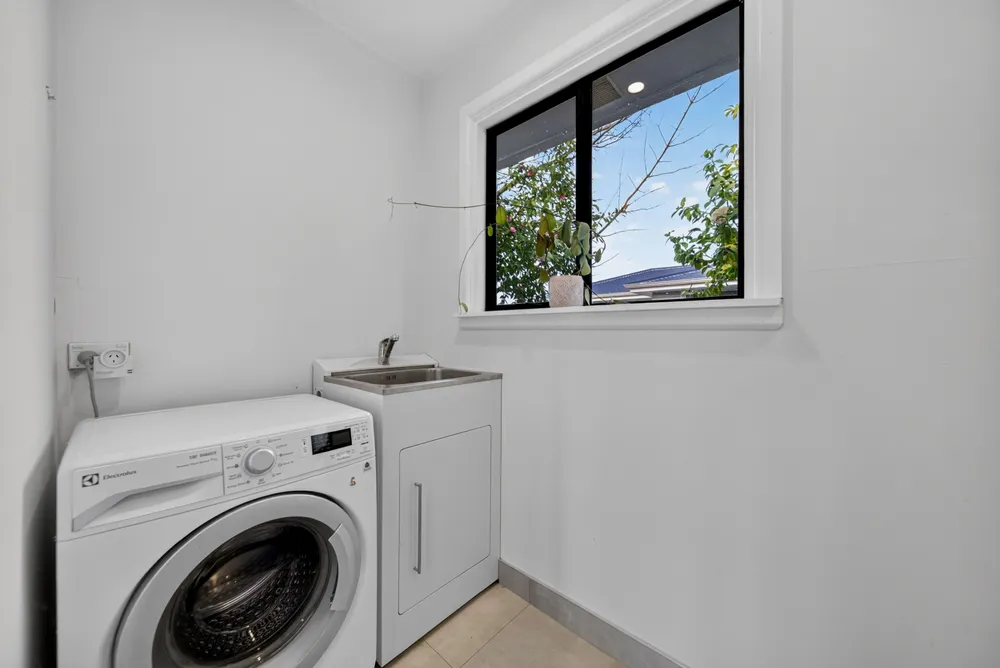 Photos of 25 Olivine Street
