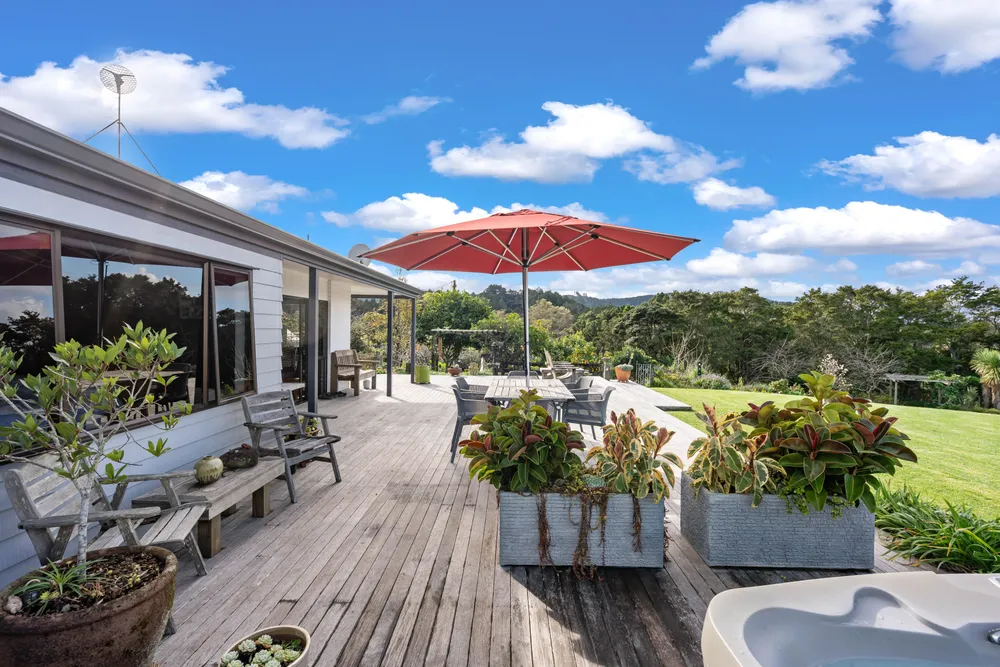 Photos of 890 Waipu Caves Road