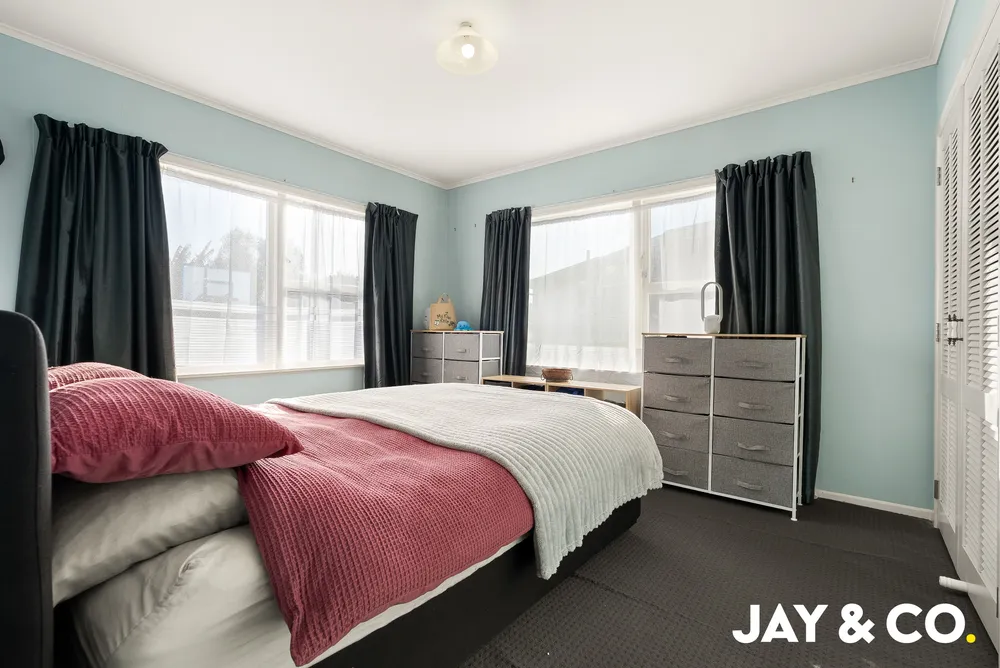 Photos of 25 Sterling Avenue