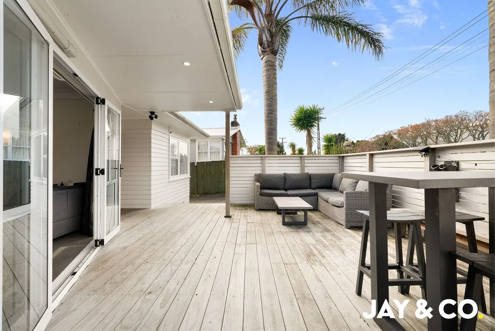 Photos of 25 Sterling Avenue