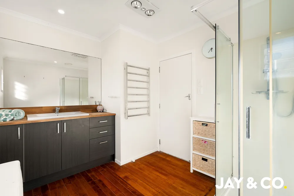 Photos of 25 Sterling Avenue