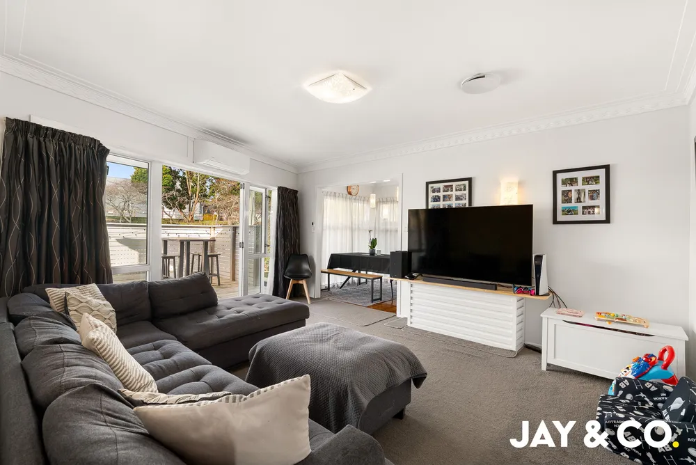 Photos of 25 Sterling Avenue