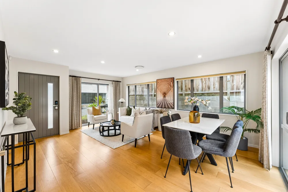 Photos of 1020B New North Road