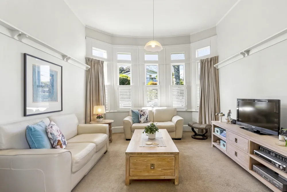 Photos of 7 High Street