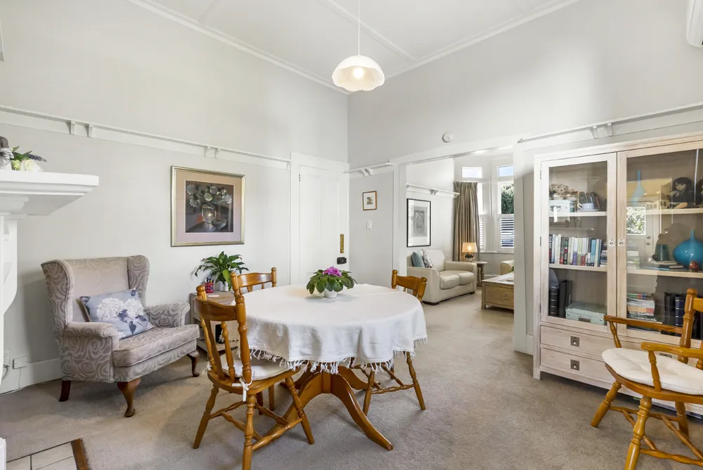 Photos of 7 High Street