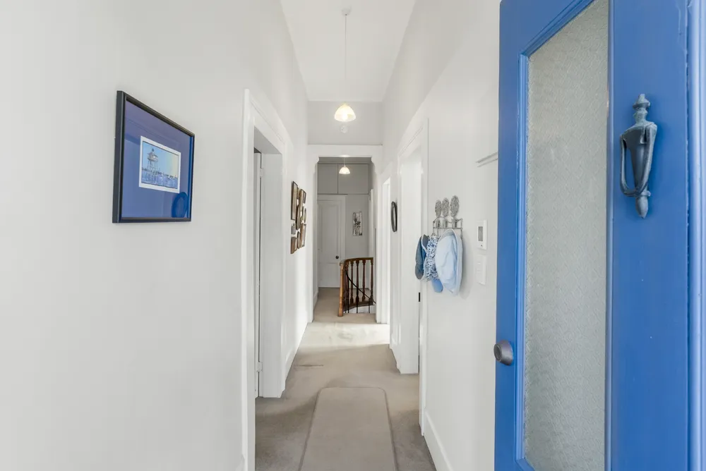 Photos of 7 High Street