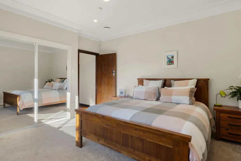 Photos of 17 Masters Avenue