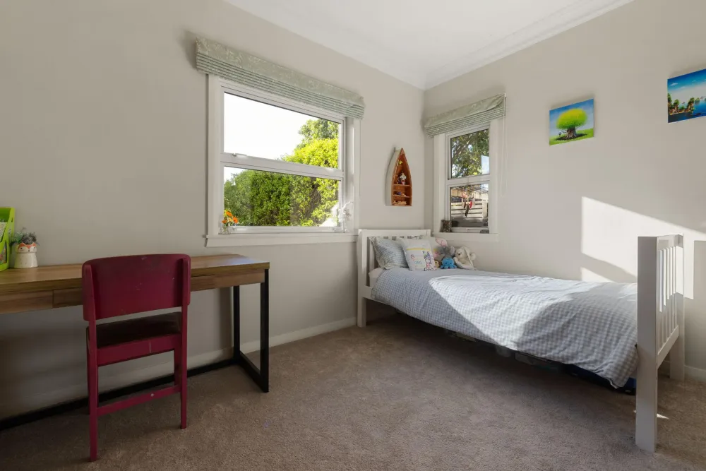 Photos of 17 Masters Avenue