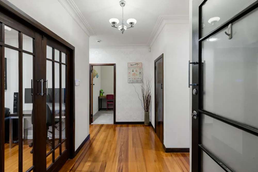 Photos of 17 Masters Avenue