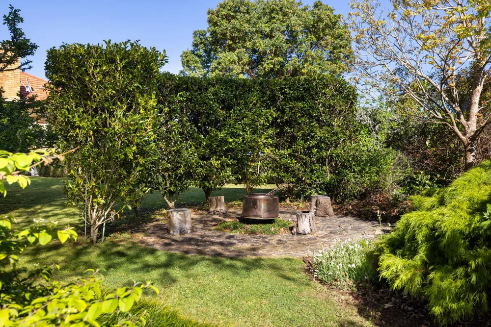 Photos of 17 Masters Avenue