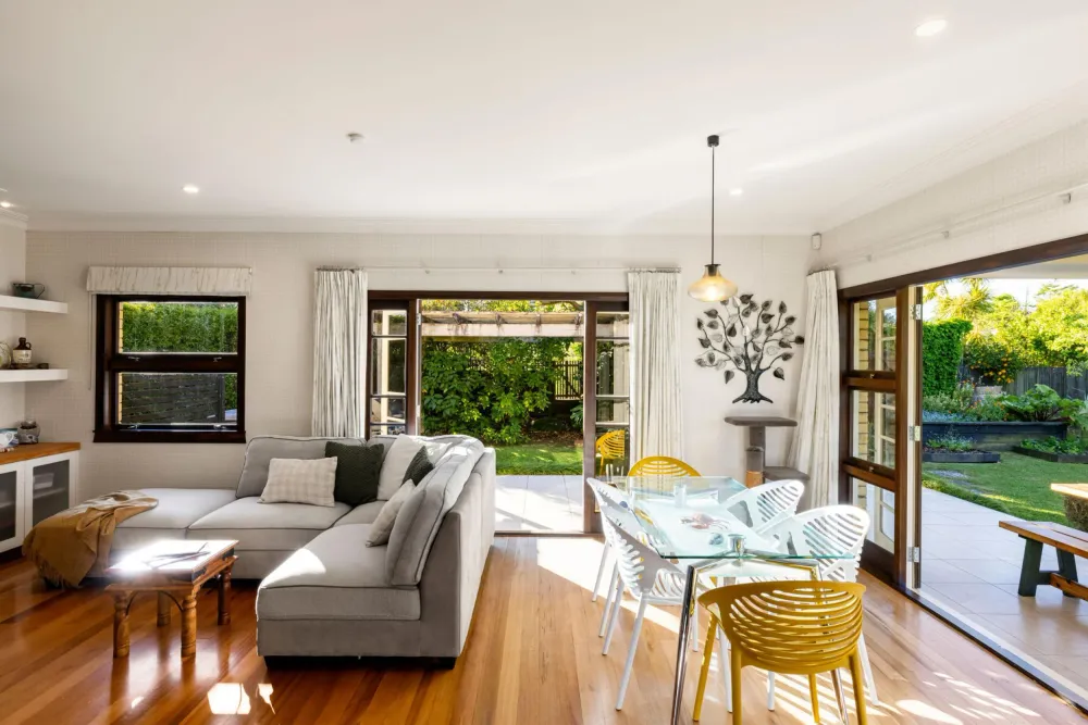 Photos of 17 Masters Avenue
