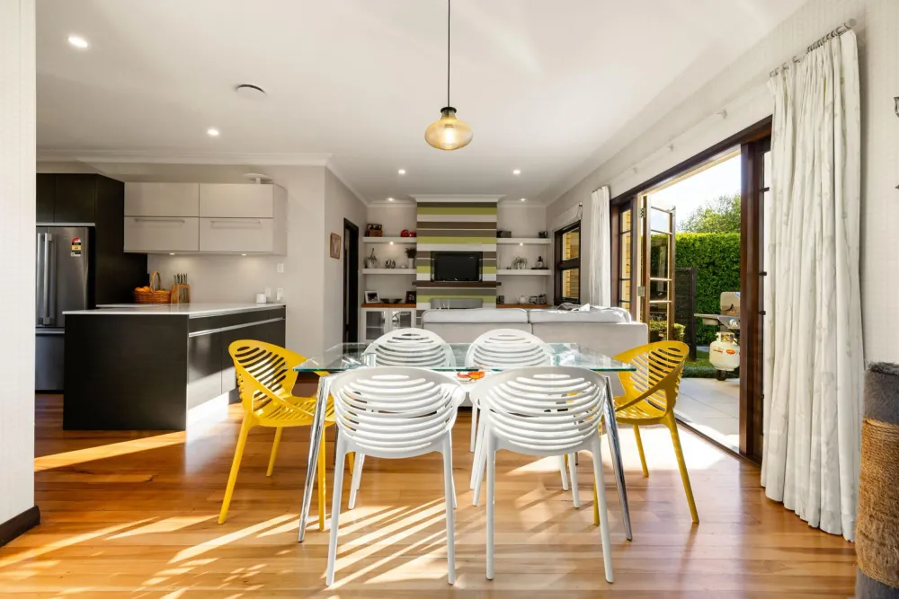 Photos of 17 Masters Avenue